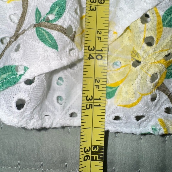 Draper James Wrap Floral Eyelet White Yellow Cottage 100% Cotton - Picture 5 of 12